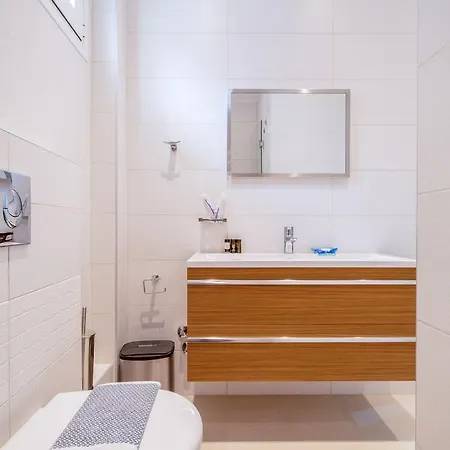 Kamis Néos Marmarás