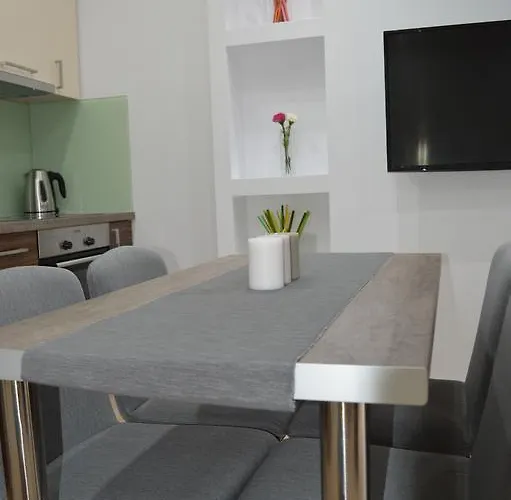 Kamis Néos Marmarás