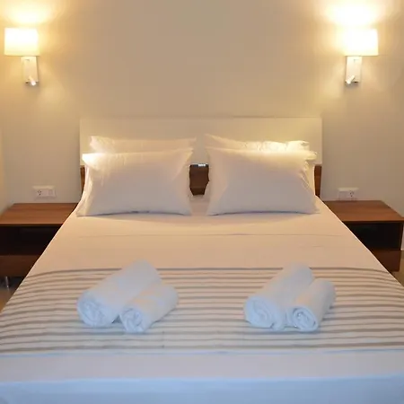 בית נופש Kamis נאוס מרמרס