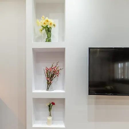 Kamis * נאוס מרמרס